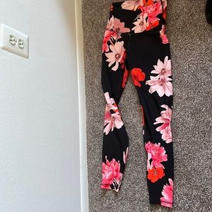 Old navy leggings size xs